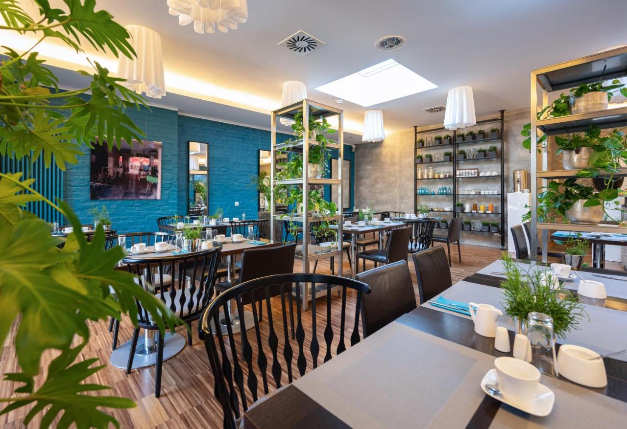 The New Yorker Hotel Koeln-Messe ภายนอก รูปภาพ