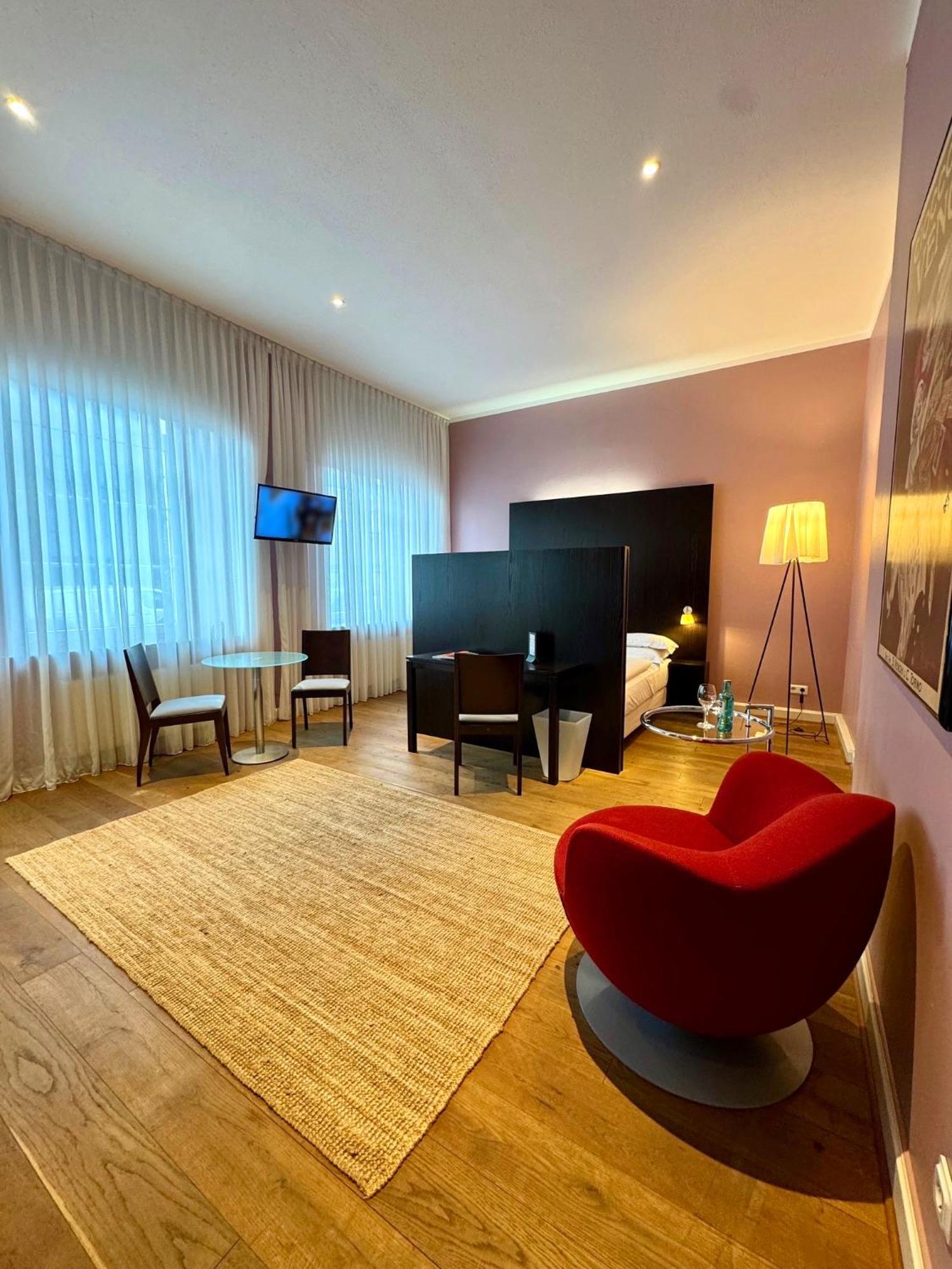The New Yorker Hotel Koeln-Messe ภายนอก รูปภาพ